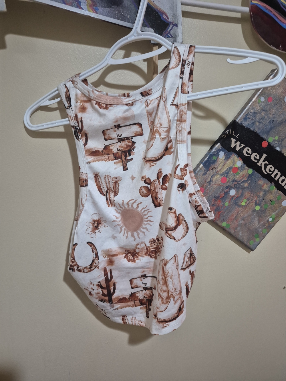 SHEIN White & Brown Desert Print Crop Tank Top